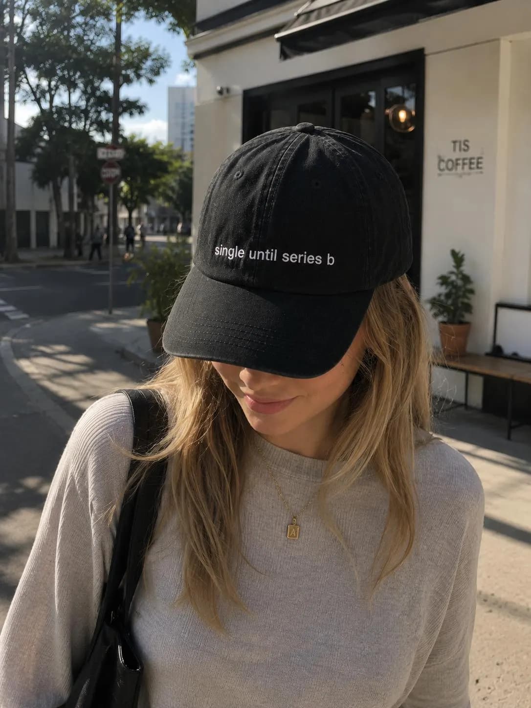 single until series b, worn on the street